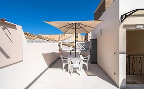 Il cappello sulle 23